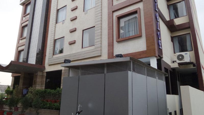 Hotel Wti Airport Grand Delhi Nova Deli Exterior foto