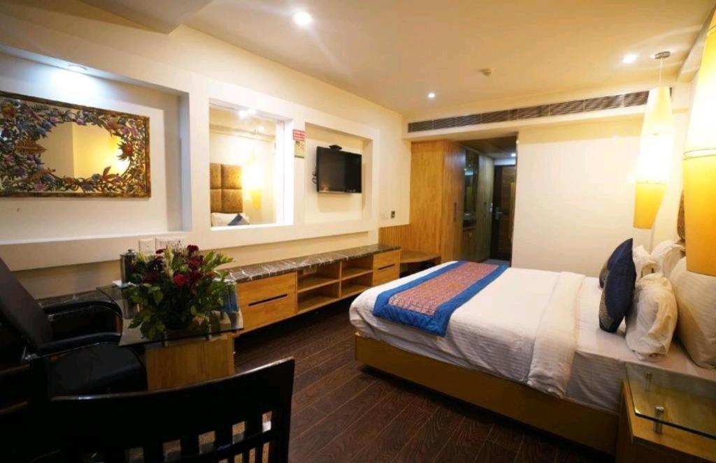 Hotel Wti Airport Grand Delhi Nova Deli Exterior foto