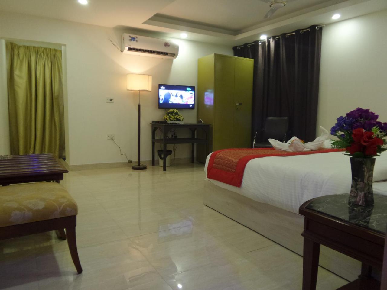 Hotel Wti Airport Grand Delhi Nova Deli Exterior foto