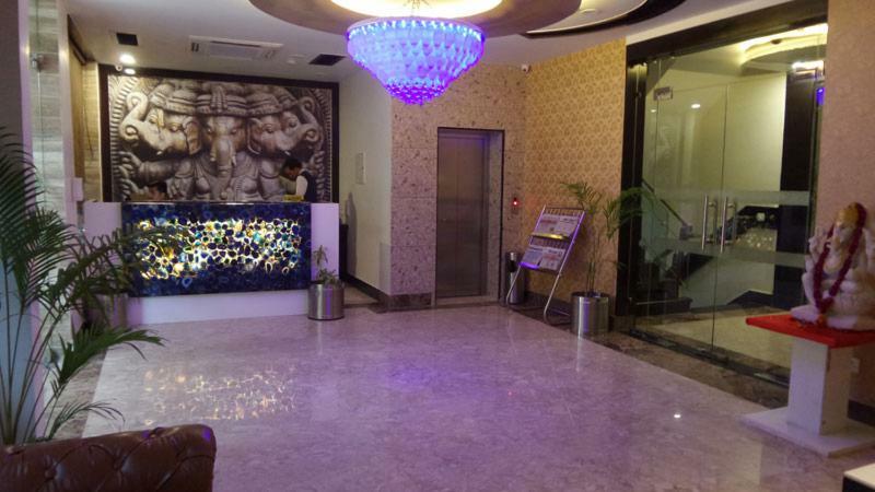Hotel Wti Airport Grand Delhi Nova Deli Exterior foto