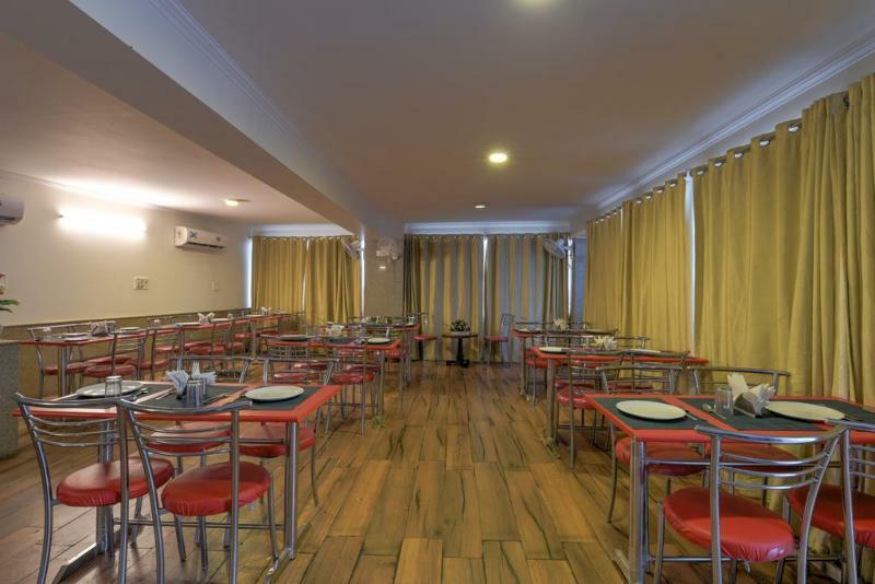 Hotel Wti Airport Grand Delhi Nova Deli Exterior foto